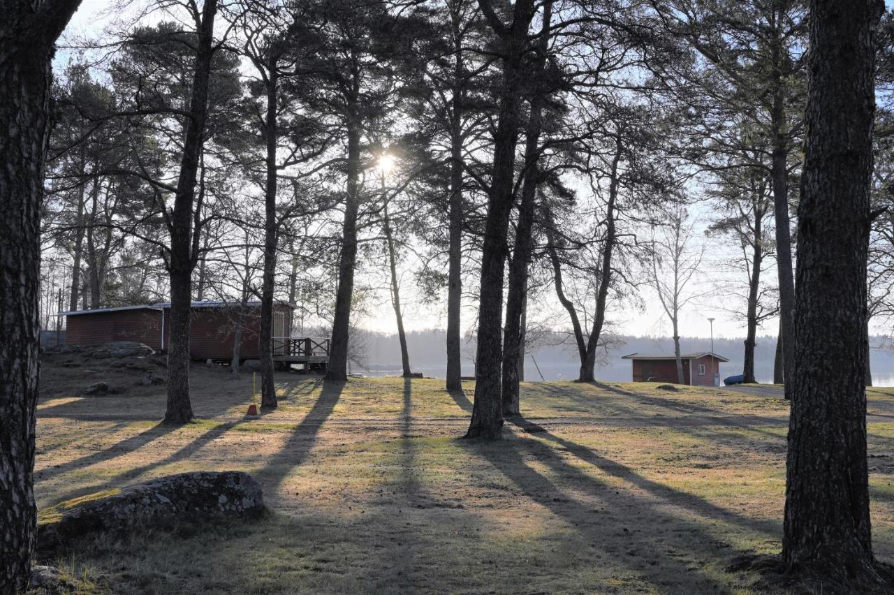 Pukinsaaren Camping クリスティーナンカウプンキ エクステリア 写真